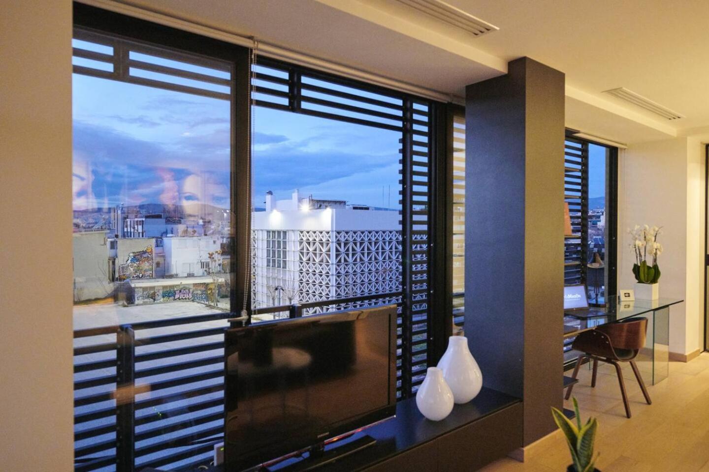 Ma Maison Nο 4, Downtown Loft , Short Walk To Acropolis, Ultra High Speed Internet 500 Mbps, Parking Upon Request, 1' From Metro Station Athena Bagian luar foto